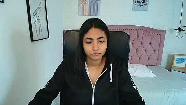 shaneelle online show from 12.16.25