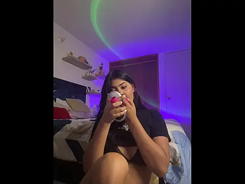 SusyAlvarez online show from 10.17.25