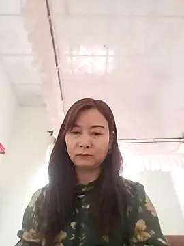 Sexy-ladyboobs20 online show from 01.20.25