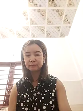 Sexy-ladyboobs20 online show from 10.18.25