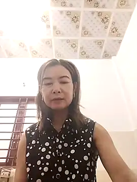 Sexy-ladyboobs20 online show from 11.07.25