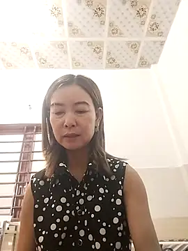 Sexy-ladyboobs20 online show from 11.14.25