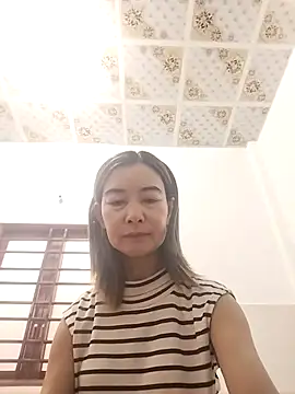 Sexy-ladyboobs20 online show from 11.30.25