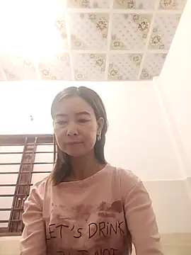 Sexy-ladyboobs20 online show from 12.03.25