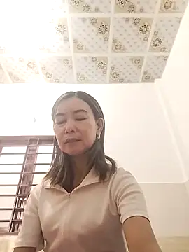 Sexy-ladyboobs20 online show from 12.04.25