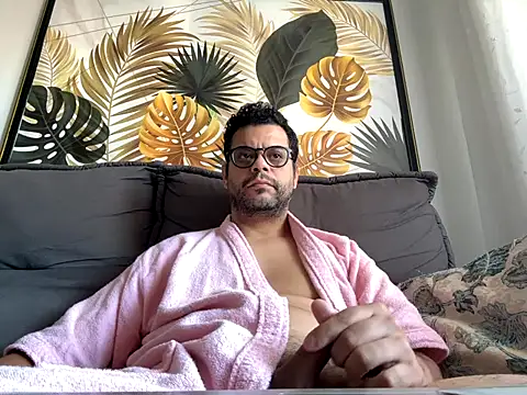 Snapshot of HornyBeachBoyBR chatting on 06.03.26 HornyBeachBoyBR online show from 06.03.26