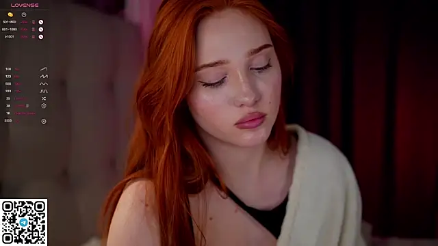 Snapshot of KleinGlif chatting on 01.21.25 KleinGlif online show from 01.21.25