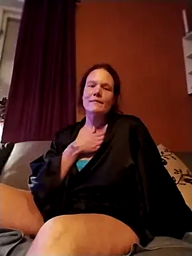 Milfen 7 online show from 10.24.25