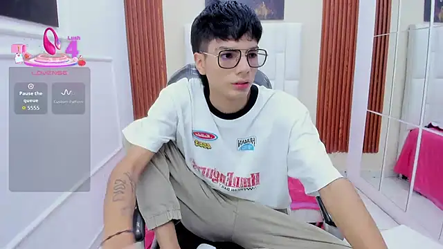 Noha scott online show from 04.12.26