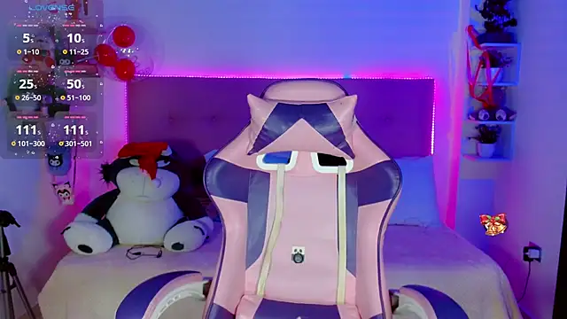 Snapshot of Kylie_brokee chatting on 12.16.24 Kylie brokee online show from 12.16.24