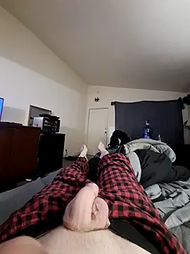 MickieFinnz1 online show from 02.18.25