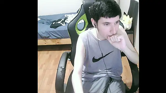 Twink martinboy online show from 01.06.25