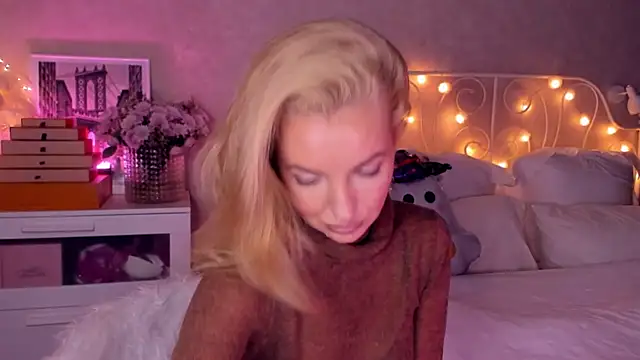 aestetick online show from 11.04.25