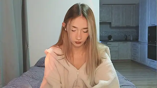 Snapshot of VikiSea chatting on 03.15.25 VikiSea online show from 03.15.25