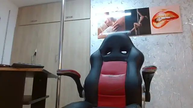 Snapshot of PaulinaRubio_ chatting on 02.28.26 PaulinaRubio online show from 02.28.26