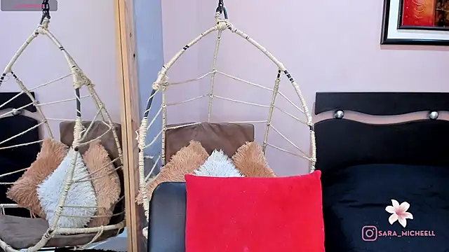 Snapshot of StefyGil_ chatting on 12.19.25 StefyGil online show from 12.19.25