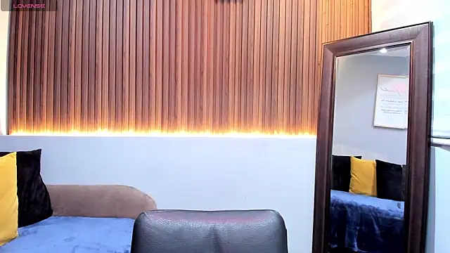 StefyGil  online show from 07.17.26