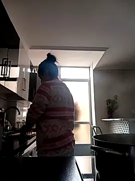 Juanamd1 online show from 12.29.24