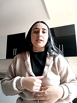 Juanamd1 online show from 01.20.25