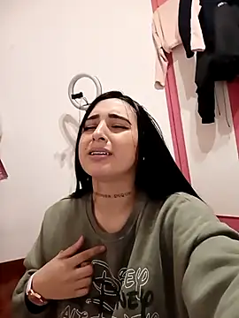 Juanamd1 online show from 01.25.25