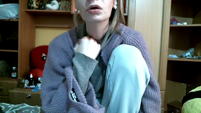 Snapshot of DennisXCaroll chatting on 01.05.25 DennisXCaroll online show from 01.05.25