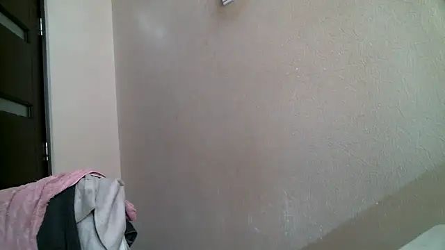 Snapshot of DennisXCaroll chatting on 02.18.25 DennisXCaroll online show from 02.18.25