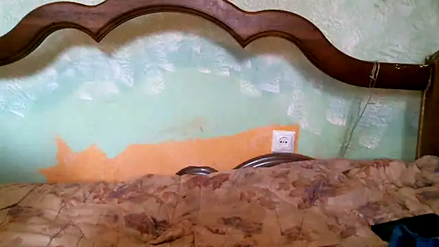 Snapshot of DennisXCaroll chatting on 09.15.25 DennisXCaroll online show from 09.15.25