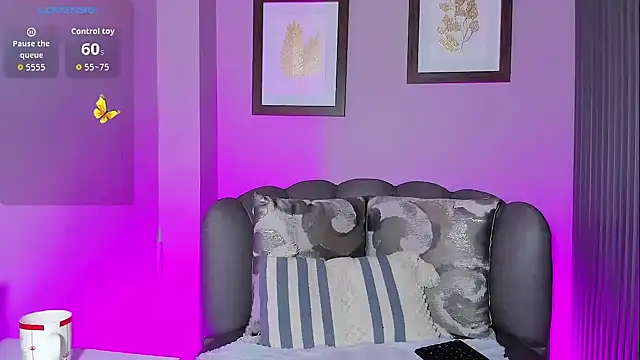 Nahiajhonson  online show from 11.01.25