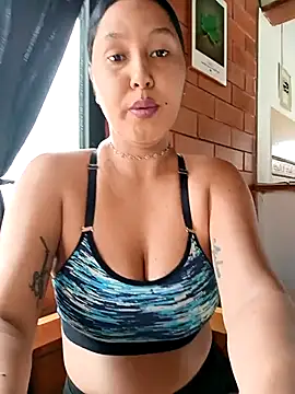 Snapshot of SamaraJay1 chatting on 12.03.25 SamaraJay1 online show from 12.03.25