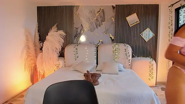 Snapshot of EmmaTorres_ chatting on 01.09.26 EmmaTorres online show from 01.09.26