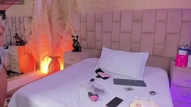 Snapshot of EmmaTorres_ chatting on 01.12.26 EmmaTorres online show from 01.12.26