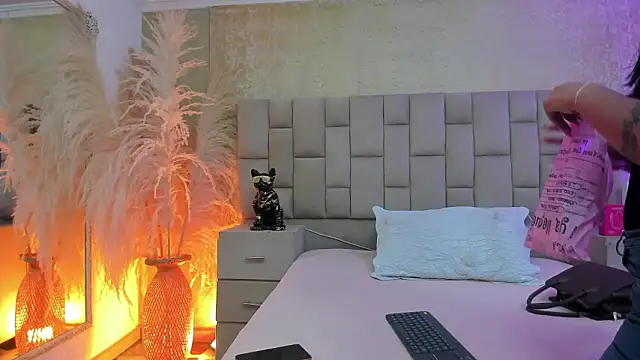 Snapshot of EmmaTorres_ chatting on 01.17.26 EmmaTorres online show from 01.17.26