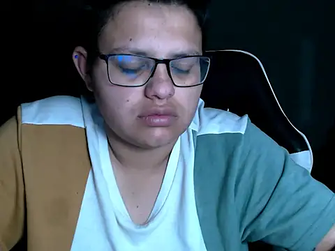 tatsumi nao online show from 10.22.25