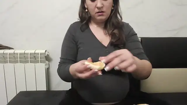 milfmomxx online show from 01.11.25