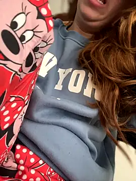 Snapshot of Cloew_Marz chatting on 11.23.25 Cloew Marz online show from 11.23.25