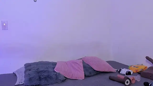 crystalvazquez online show from 10.31.25