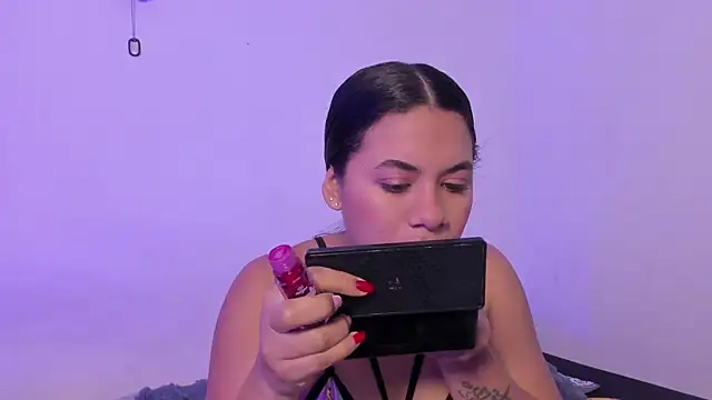 crystalvazquez online show from 11.07.25