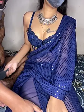 Snapshot of Suhu_love chatting on 10.24.25 Suhu love online show from 10.24.25