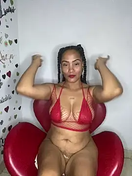 Snapshot of AdelaHaneix chatting on 11.22.25 AdelaHaneix online show from 11.22.25