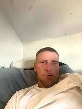 aaronmc311840 online show from 10.15.25