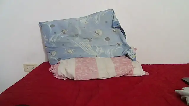 Snapshot of RIQUIRICHDICK chatting on 10.26.25 RIQUIRICHDICK online show from 10.26.25