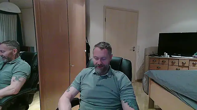 Snapshot of Rockburg chatting on 02.07.26 Rockburg online show from 02.07.26