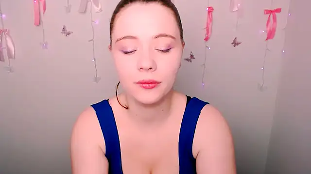 Sun Alexia online show from 04.14.26