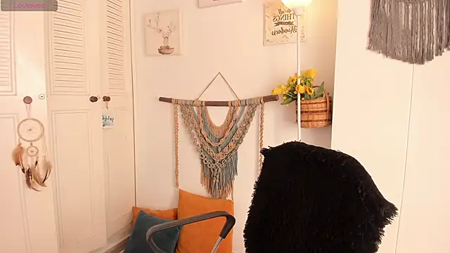 anaruiz  online show from 11.18.25