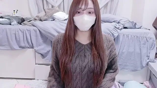 Snapshot of _chanMOMO_ chatting on 11.01.25 chanMOMO online show from 11.01.25