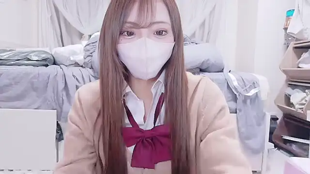 Snapshot of _chanMOMO_ chatting on 11.25.25 chanMOMO online show from 11.25.25