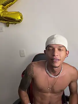 Snapshot of TommyGun_22 chatting on 03.17.25 TommyGun 22 online show from 03.17.25