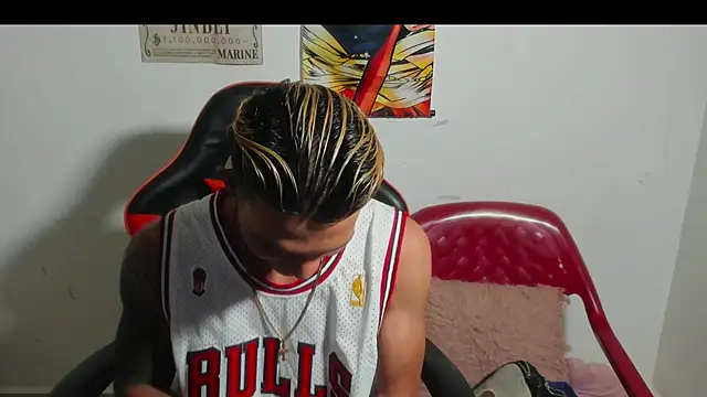 Snapshot of TommyGun_22 chatting on 10.19.25 TommyGun 22 online show from 10.19.25