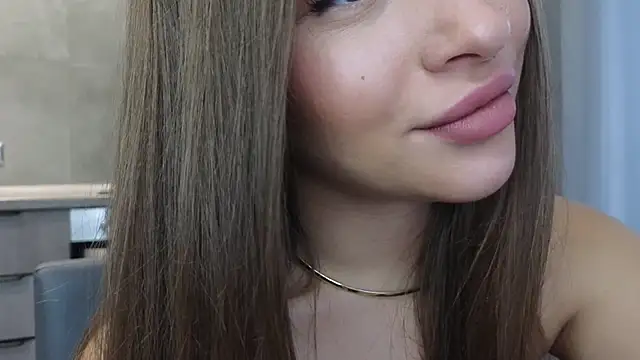 Snapshot of Cinderella____ chatting on 12.14.24 Cinderella online show from 12.14.24