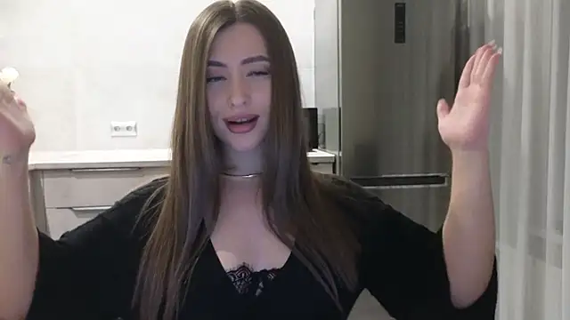 Snapshot of Cinderella____ chatting on 12.26.24 Cinderella online show from 12.26.24